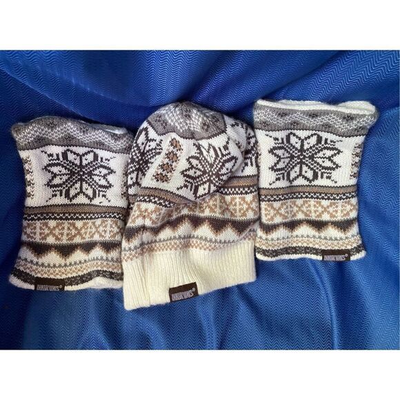 Muk Luks Fairisle Print Winter Beanie Hat And Fingerless Gloves Hand Warmers OS - Picture 2 of 9